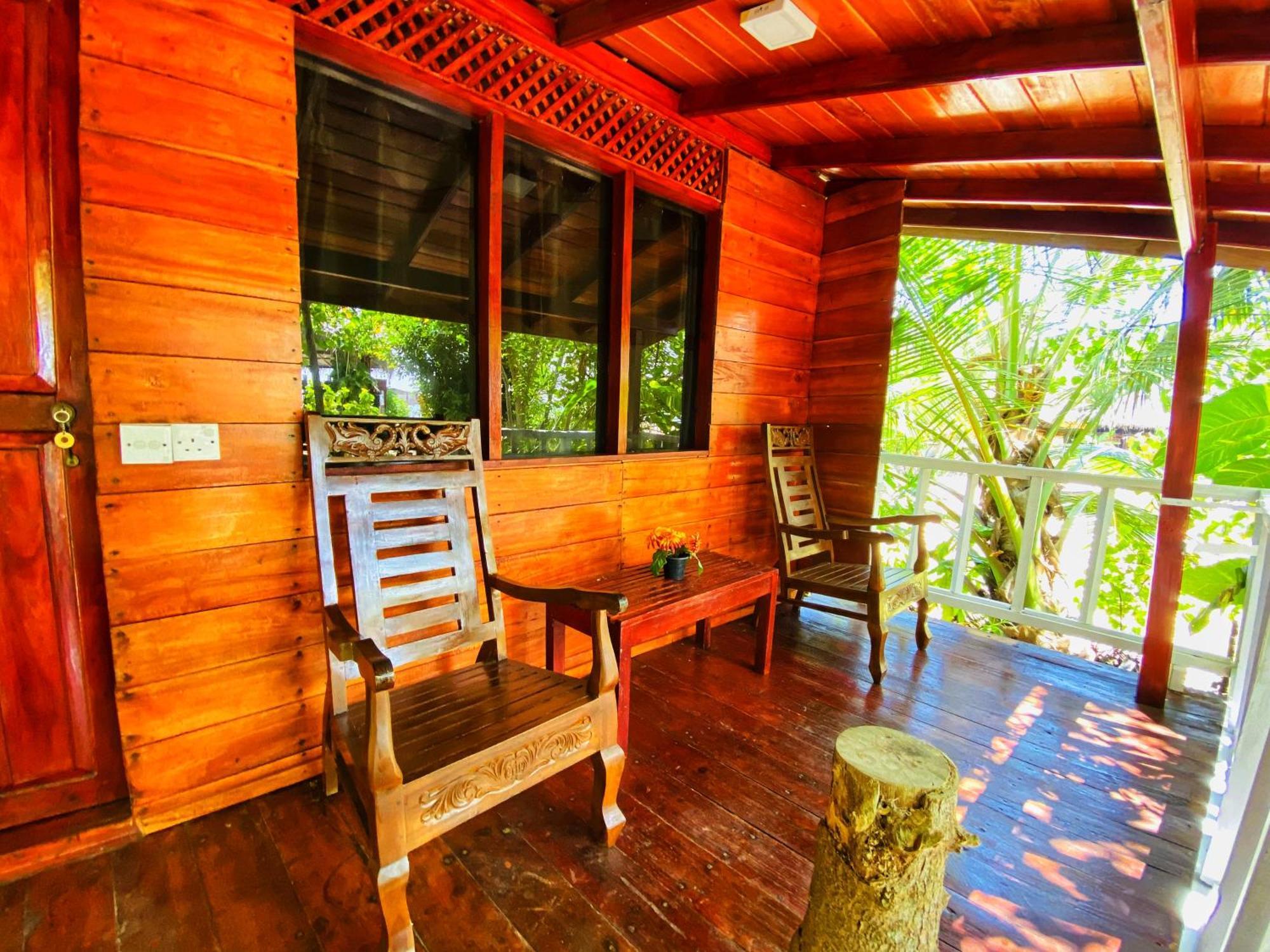 Little Pumpkin Cabanas Tangalle Rum bild