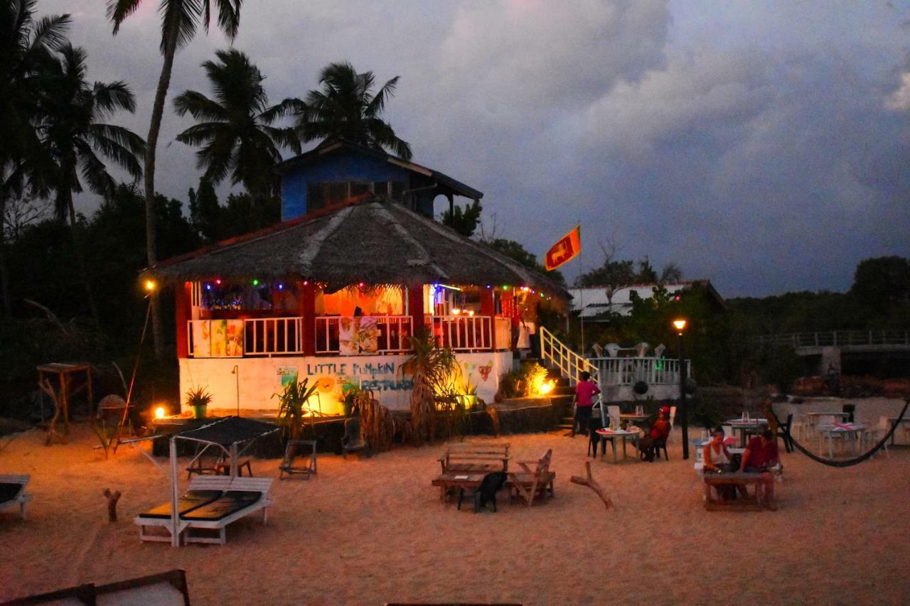 Little Pumpkin Cabanas Tangalle Exteriör bild